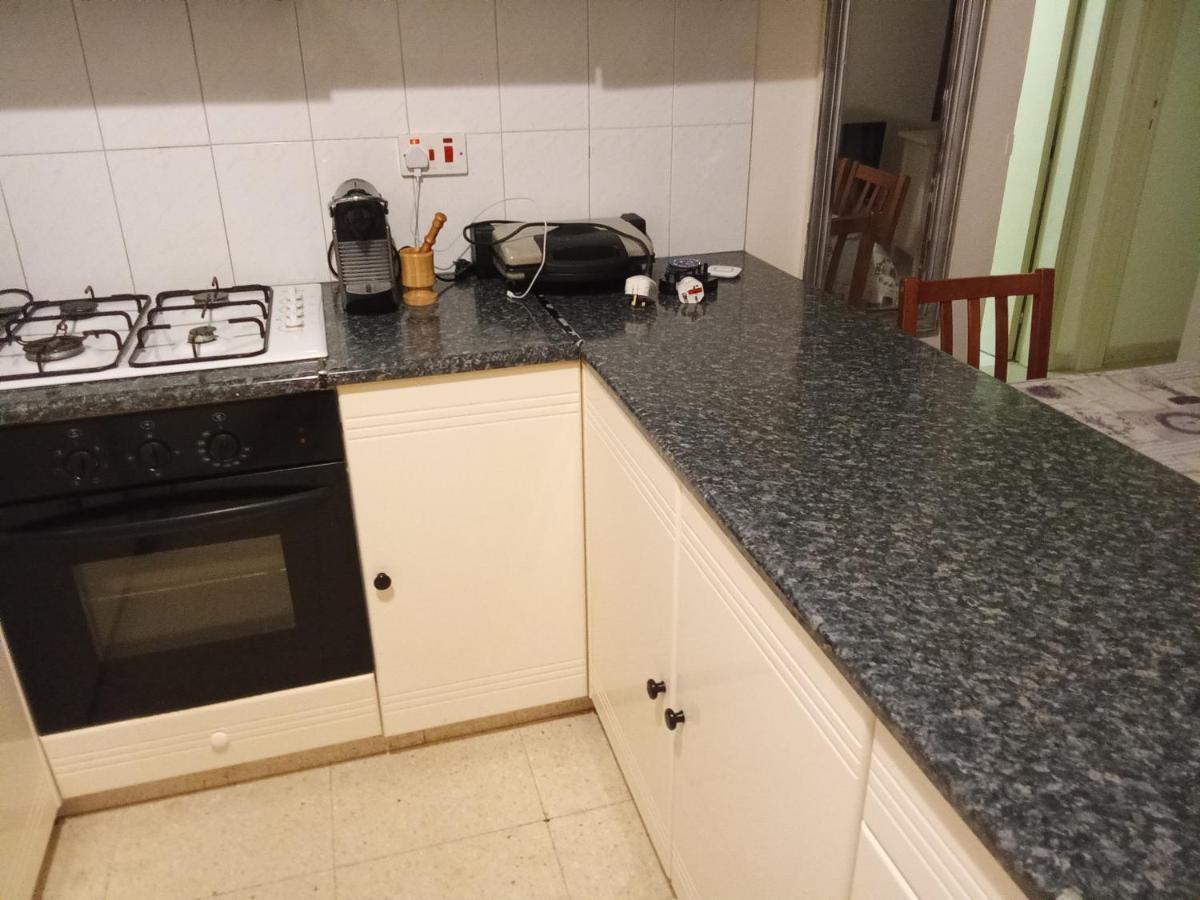 2 Bedroom Apartment In Makenzi Larnaca Exteriör bild